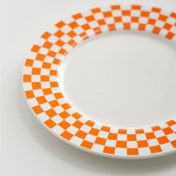 NIB UO Checker Deli Plate Orange Set of 4 - Picture 3 of 6